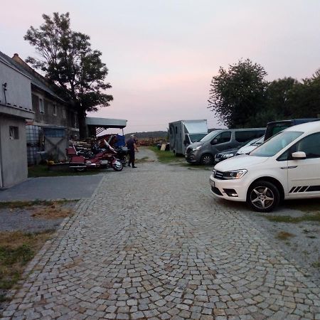 Villa U Bronka W Ksiazecym Lesie Niedaszow Exterior foto