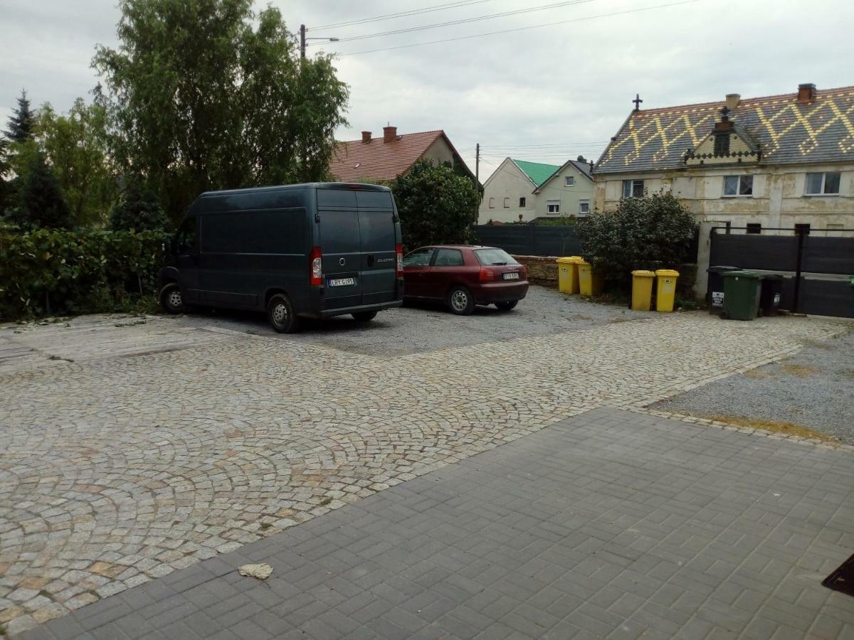 Villa U Bronka W Ksiazecym Lesie Niedaszow Exterior foto